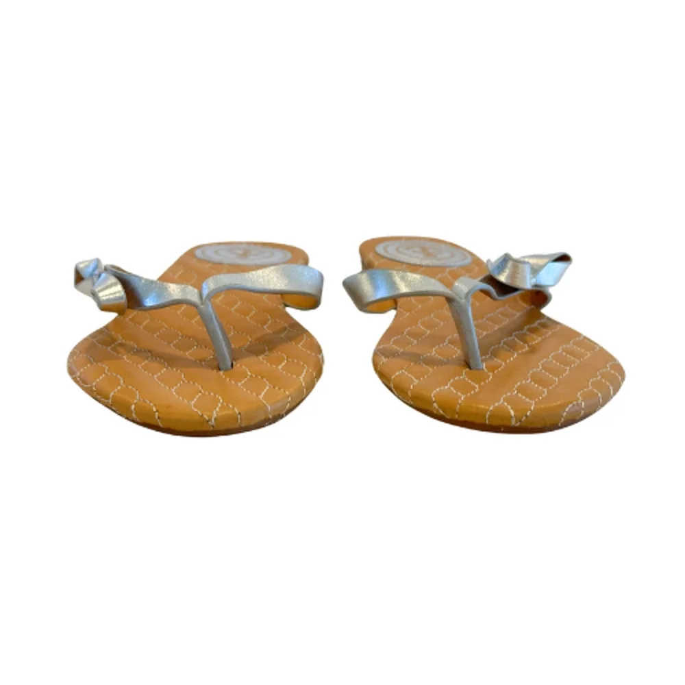 Cape Cod Shoe Supply Co Thongs Flip Flops Leather Metallic Silver Women’s Size 8